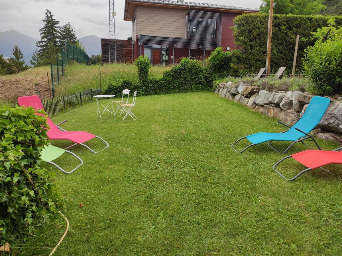 La Tulipe **** Bed & Breakfast Savines Bagian luar foto