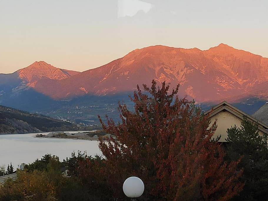 La Tulipe **** Bed & Breakfast Savines Bagian luar foto