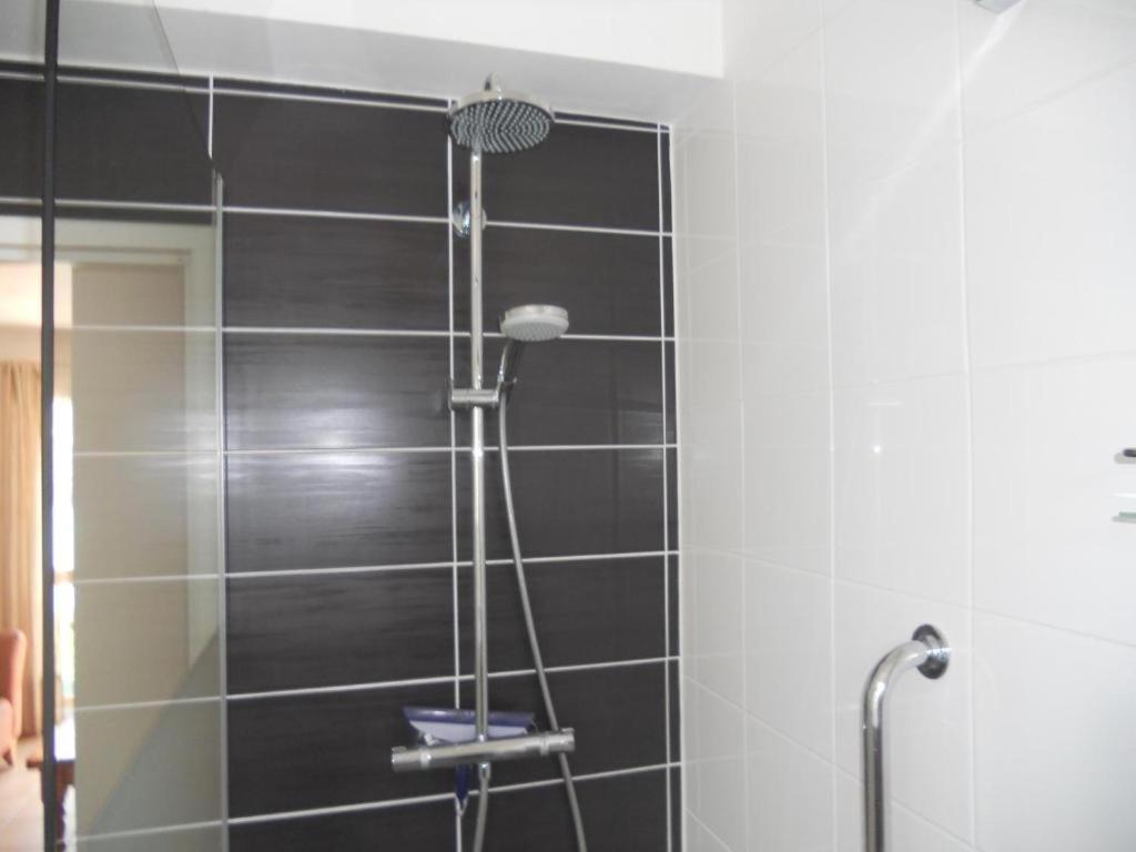 La Tulipe **** Bed & Breakfast Savines Ruang foto